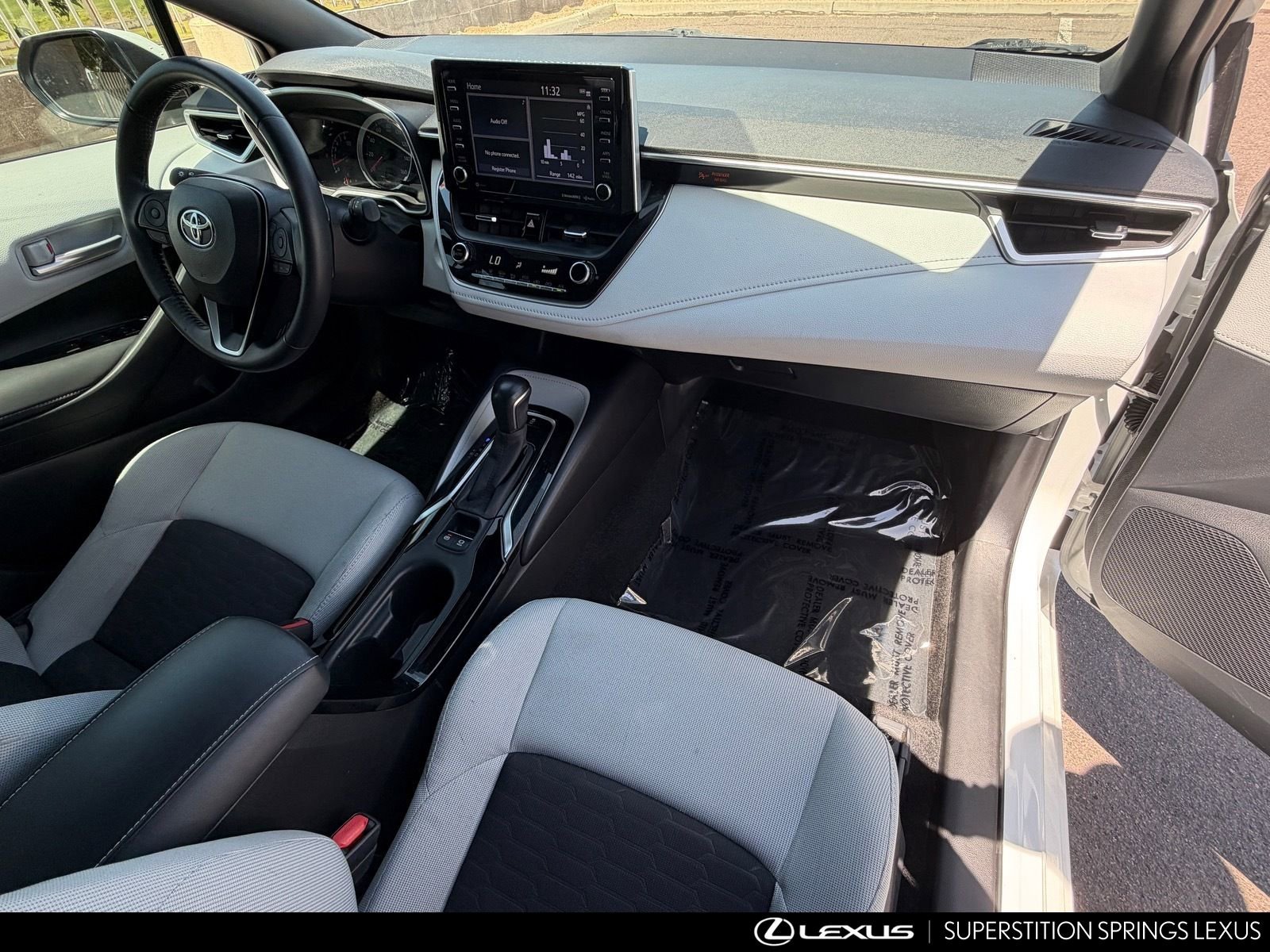 Used 2021 Toyota Corolla SE w/ SE Preferred Package image 11