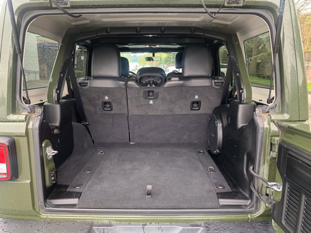 Used 2022 Jeep Wrangler Unlimited Sahara AWD/4WD image 5