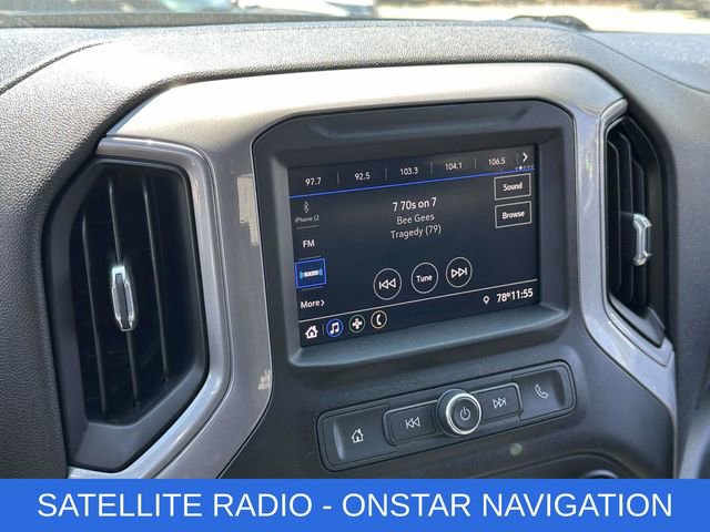 Used 2020 Chevrolet Silverado 1500 Custom w/ Custom Value Package AWD/4WD image 3