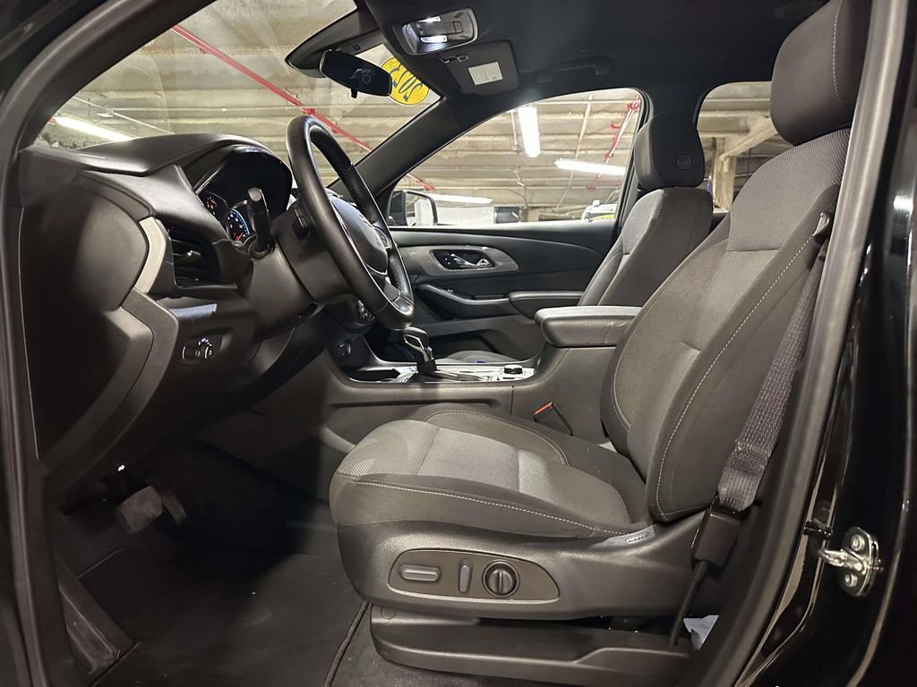 Certified 2023 Chevrolet Traverse LT AWD/4WD image 15