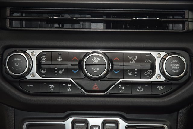 Used 2024 Jeep Wrangler Unlimited Rubicon 392 image 38