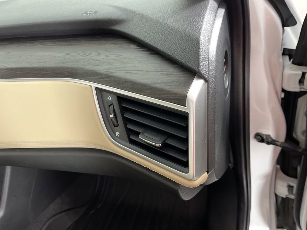 Certified 2018 Honda Clarity Plug-In Hybrid image 18