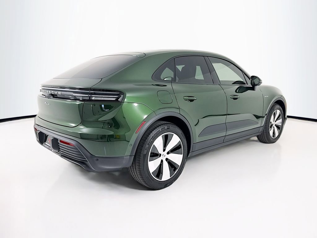 New 2026 Porsche Macan Electric image 9