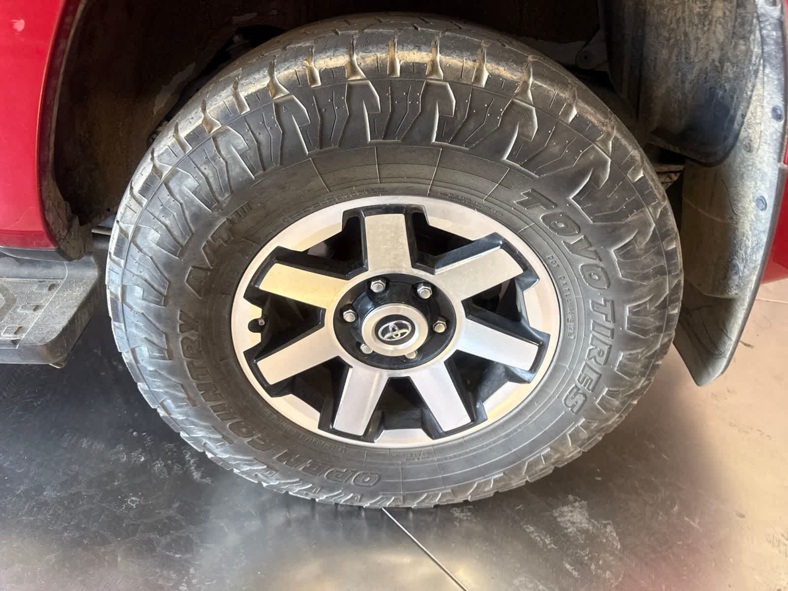 Used 2020 Toyota 4Runner TRD Off-Road AWD/4WD image 11