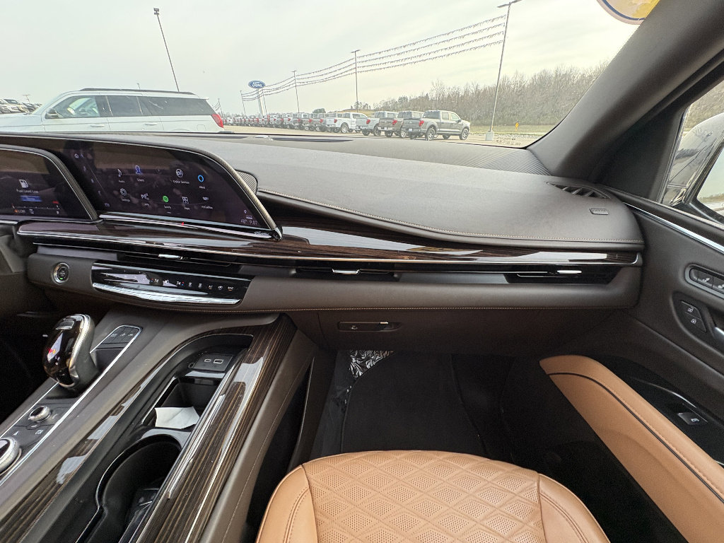Used 2023 Cadillac Escalade Premium Luxury w/ LPO, Radiant Package AWD/4WD image 22