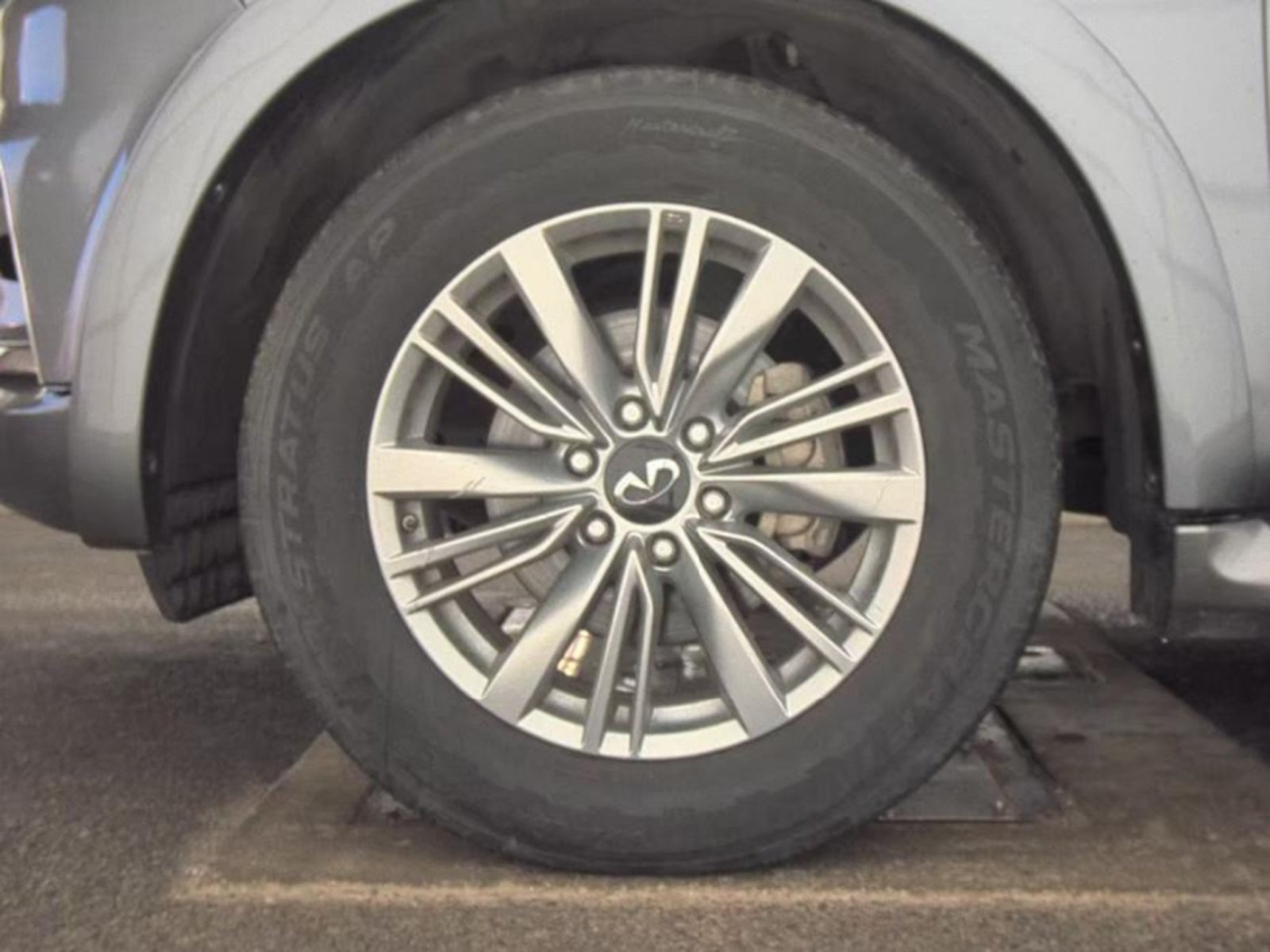 Used 2021 INFINITI QX80 Luxe AWD/4WD image 9