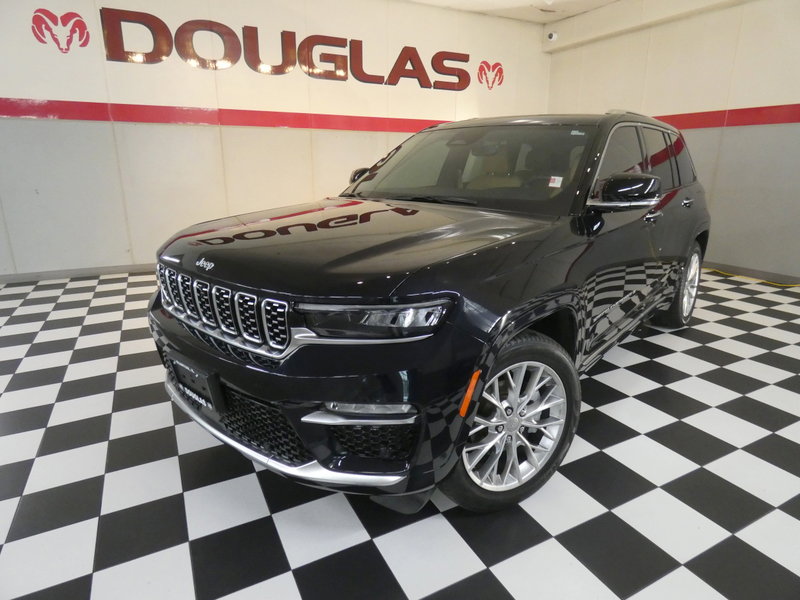 Used 2024 Jeep Grand Cherokee Summit w/ Luxury Tech Group V image 1