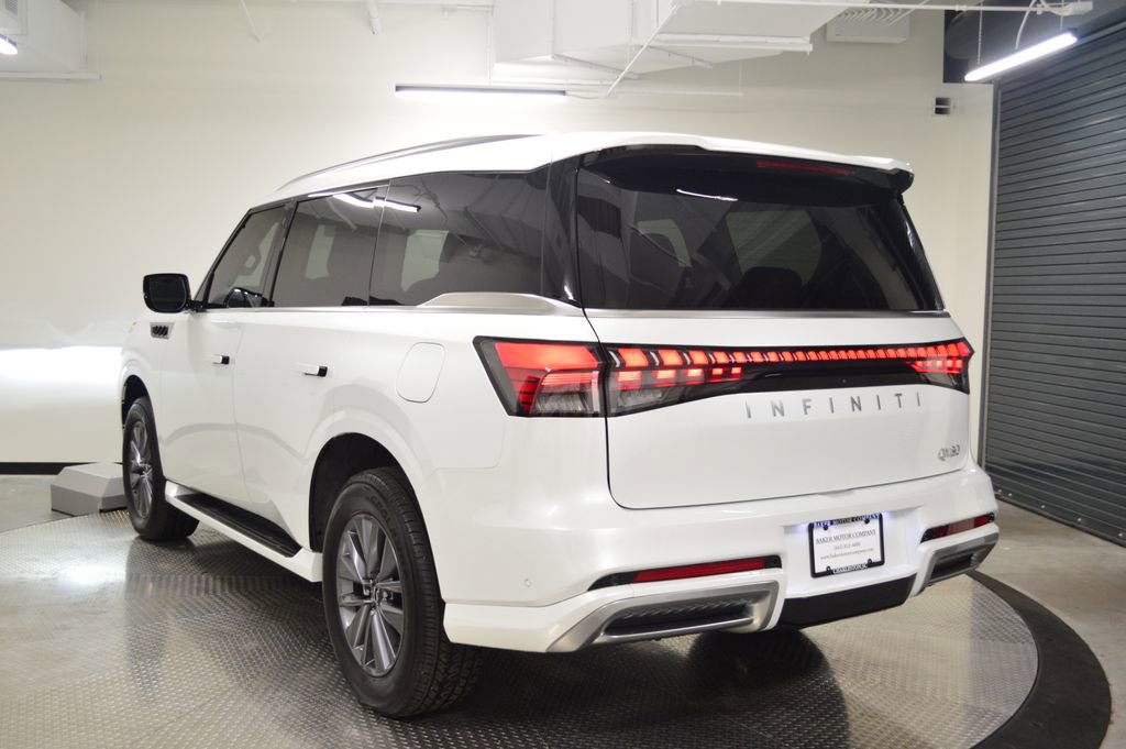 Certified 2025 INFINITI QX80 Pure RWD image 3
