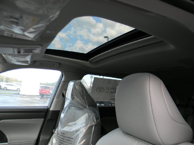 New 2026 Toyota Highlander XLE AWD/4WD image 17