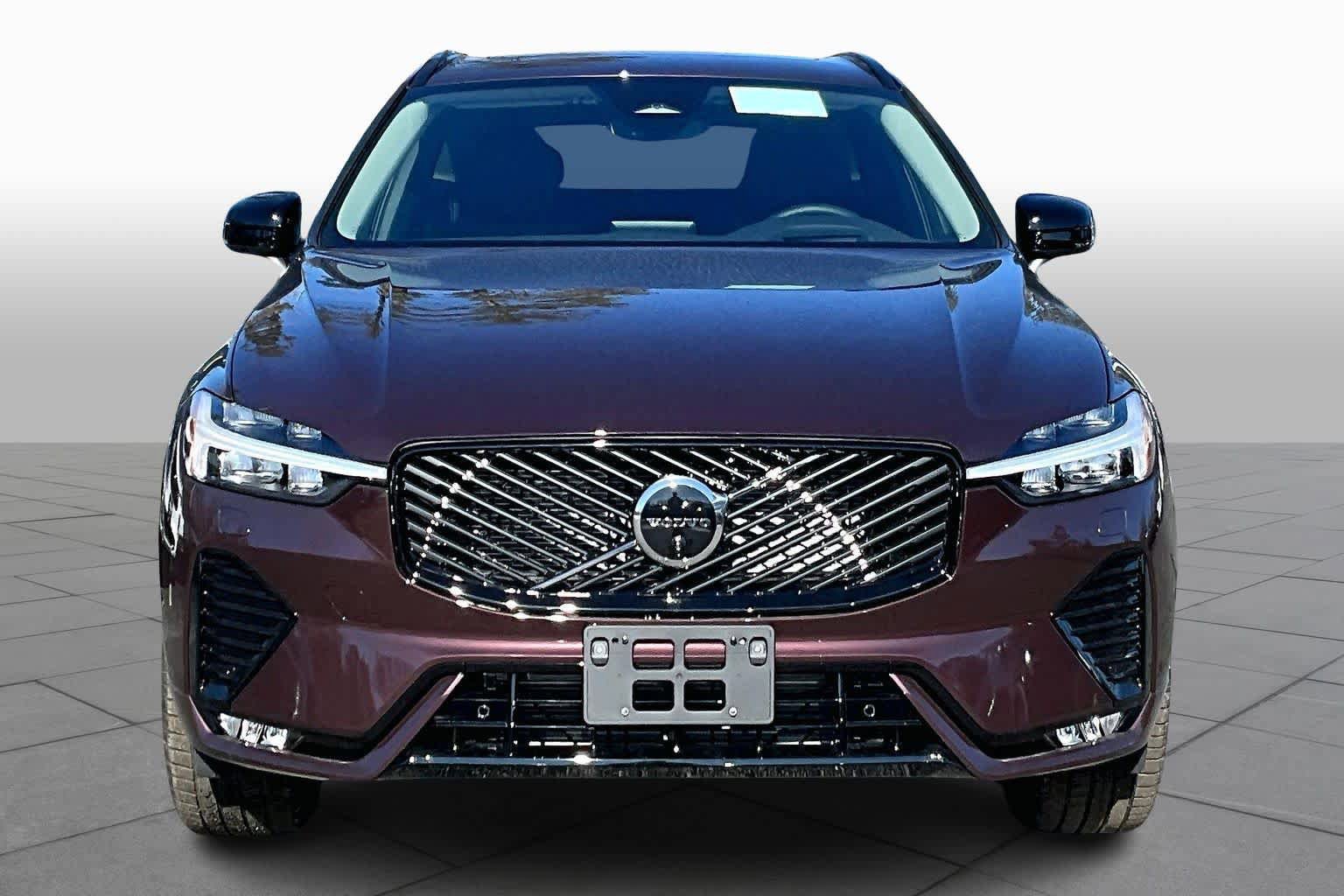 New 2026 Volvo XC60 B5 Ultra w/ Protection Package Premier image 2