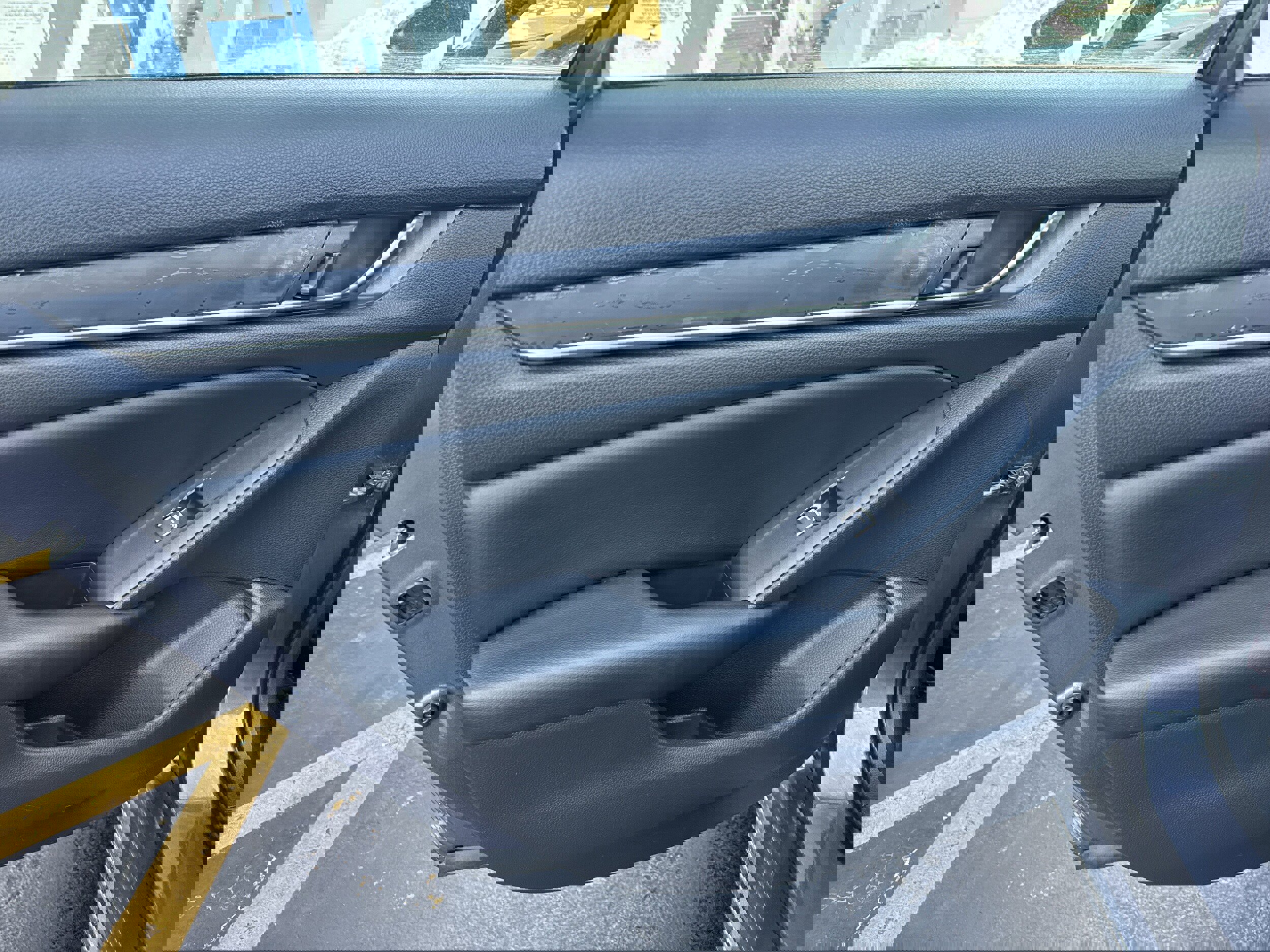 Used 2018 Honda Accord EX image 11