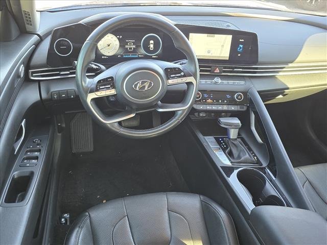 Certified 2023 Hyundai Elantra Limited w/ Winter Weather Package image 10