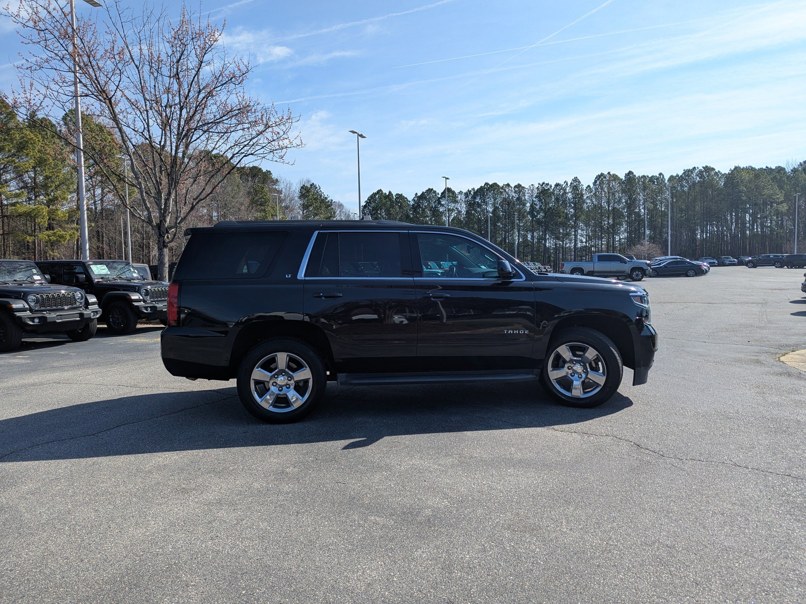 Used 2017 Chevrolet Tahoe LT image 4
