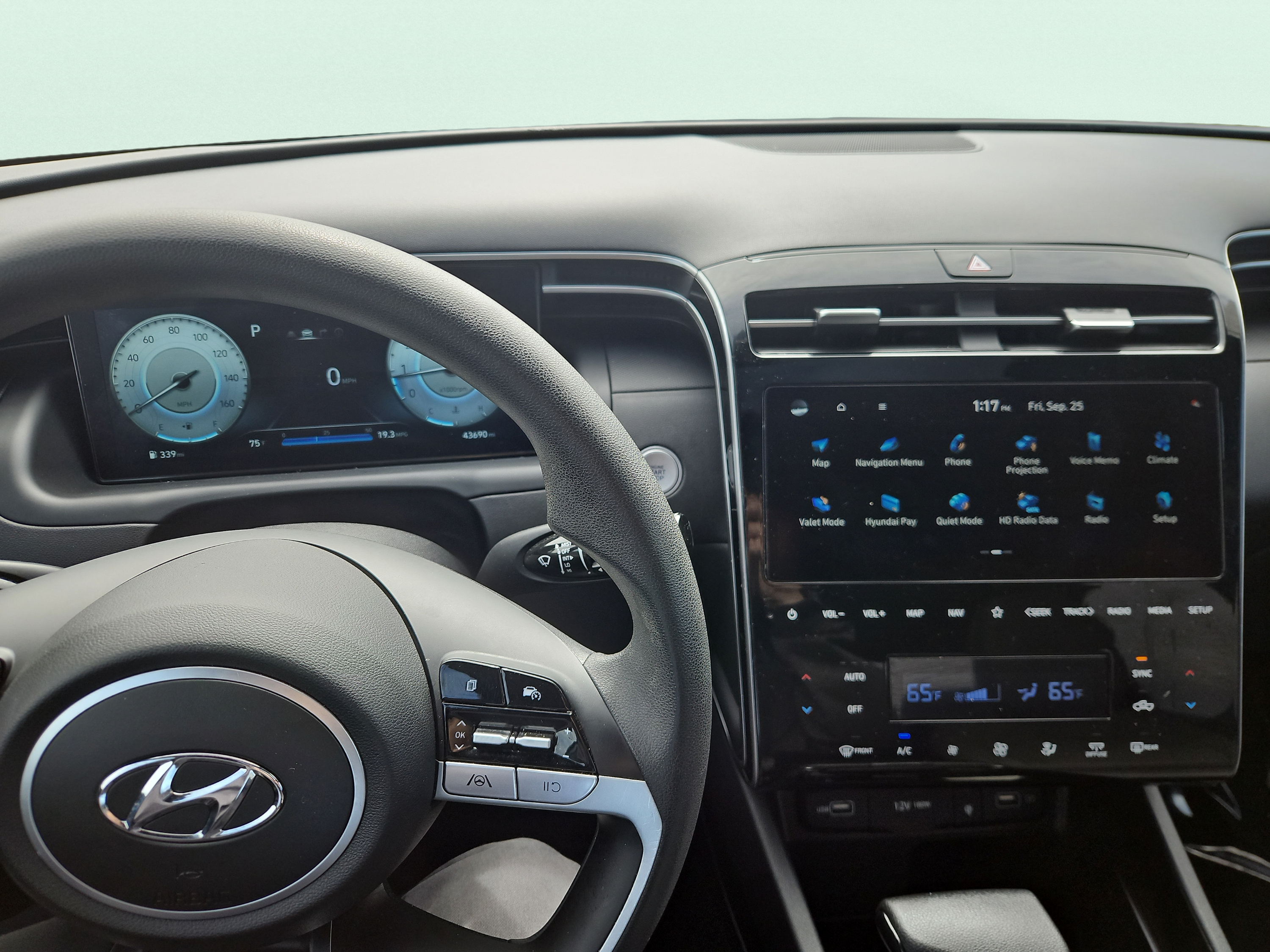 Certified 2024 Hyundai Santa Cruz SEL w/ Activity Package FWD image 10