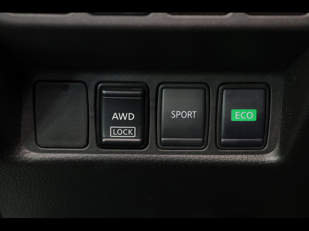 Used 2020 Nissan Rogue Sport S AWD/4WD image 7