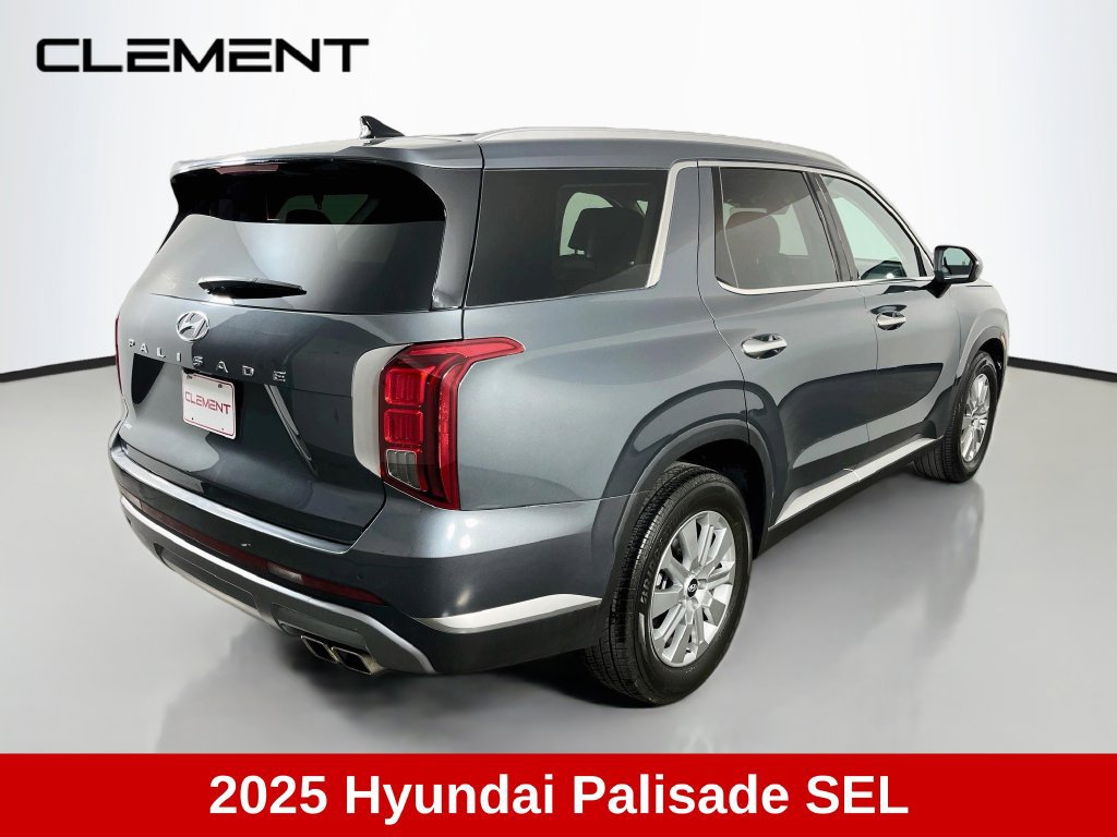 Used 2025 Hyundai Palisade SEL FWD image 6