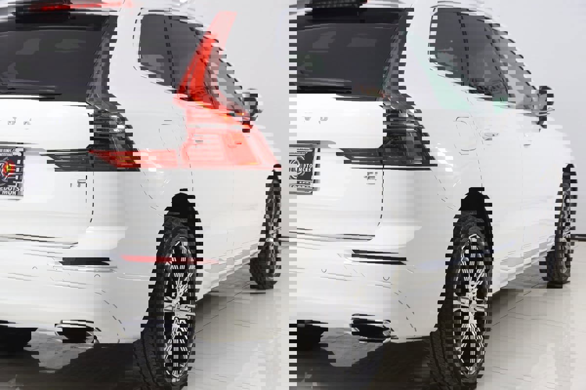 Used 2021 Volvo XC60 T5 Inscription w/ Protection Package Premier image 46