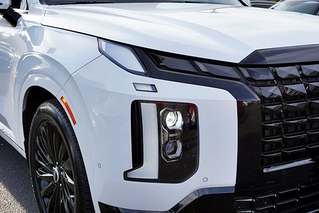 Certified 2025 Hyundai Palisade Calligraphy AWD/4WD image 12