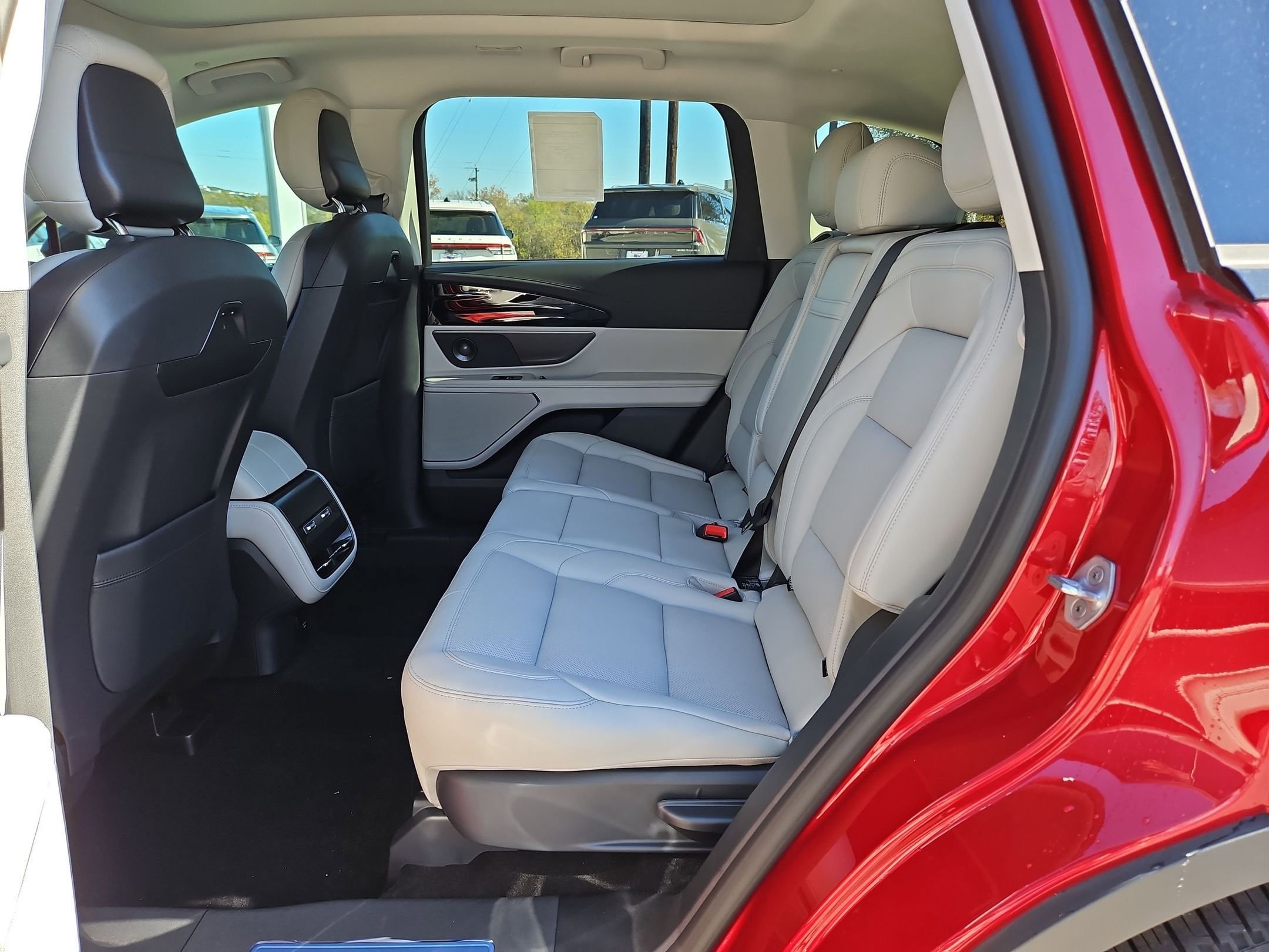 New 2026 Lincoln Nautilus Premier w/ Equipment Group 102A AWD/4WD image 28