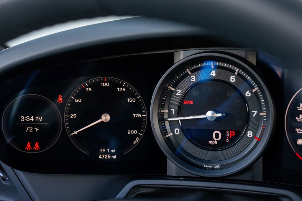 Used 2024 Porsche 911 Carrera 4S w/ Sport Package image 37