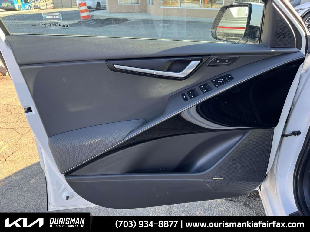 Used 2023 Kia Niro Wave w/ Wave Preserve Package image 22