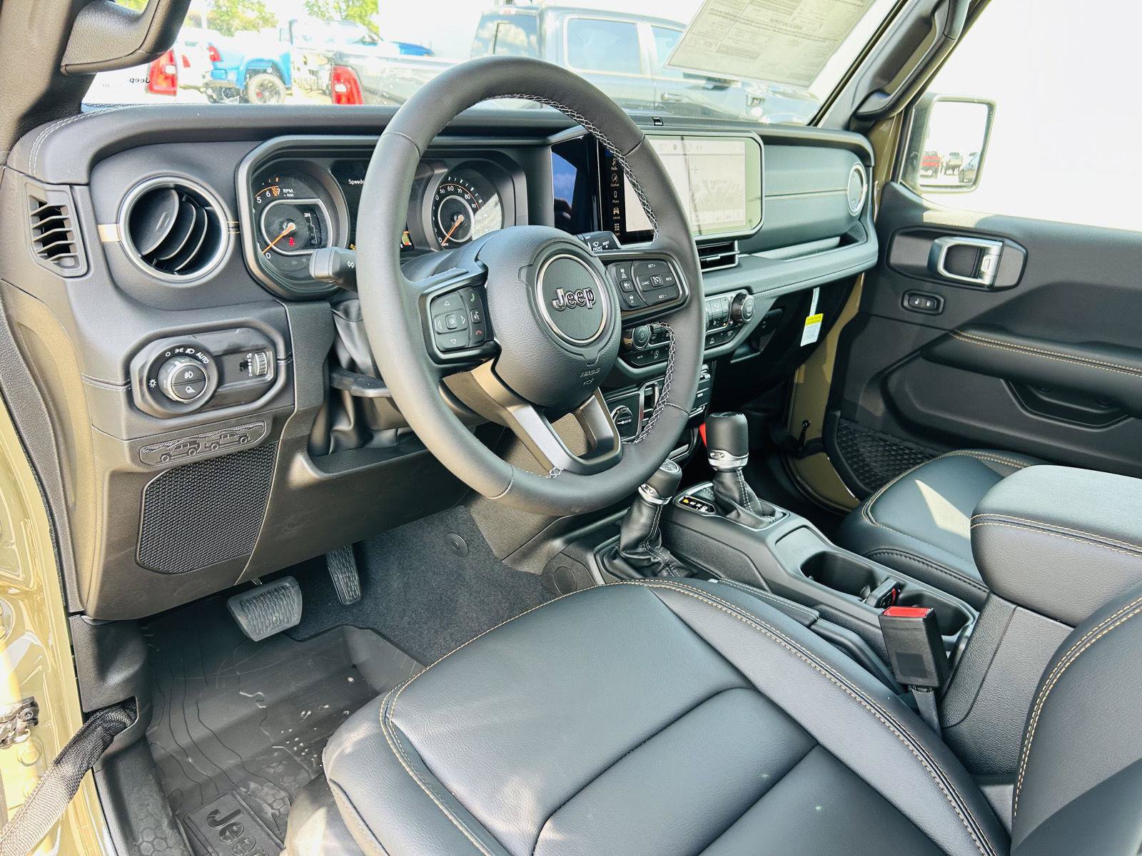 New 2026 Jeep Gladiator Sport AWD/4WD image 12