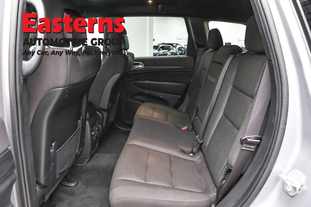 Used 2021 Jeep Grand Cherokee Laredo AWD/4WD image 20