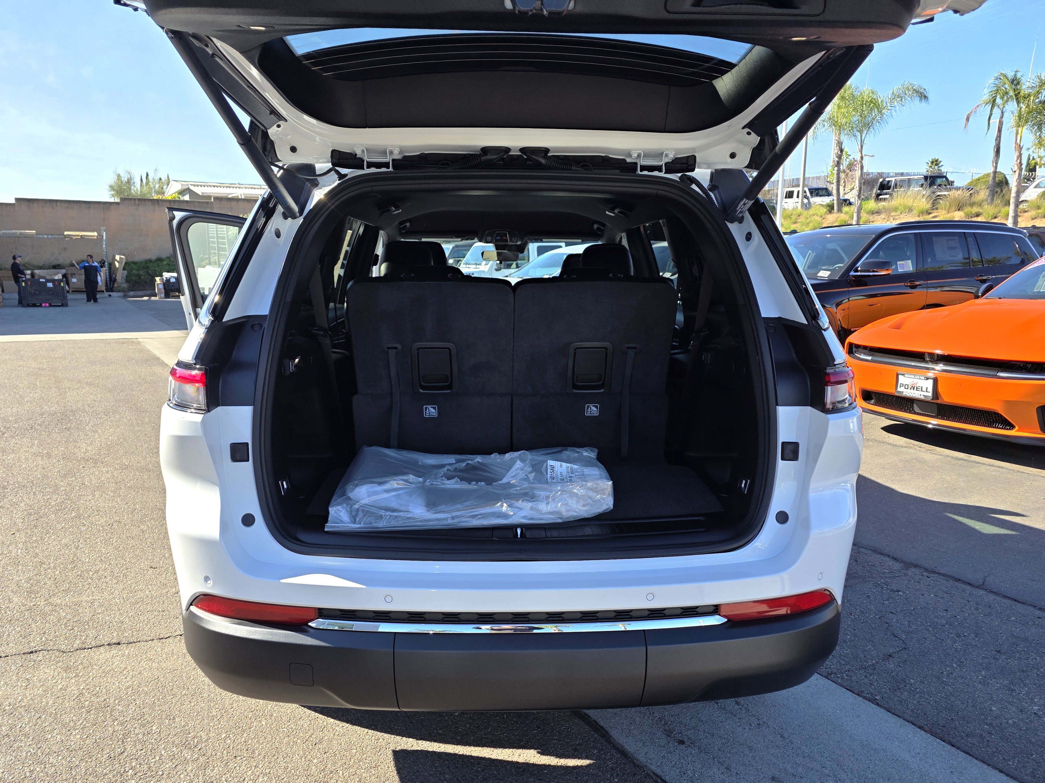 New 2025 Jeep Grand Cherokee L Limited image 21