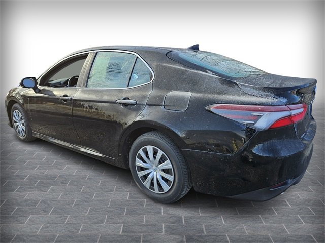Used 2022 Toyota Camry LE image 5
