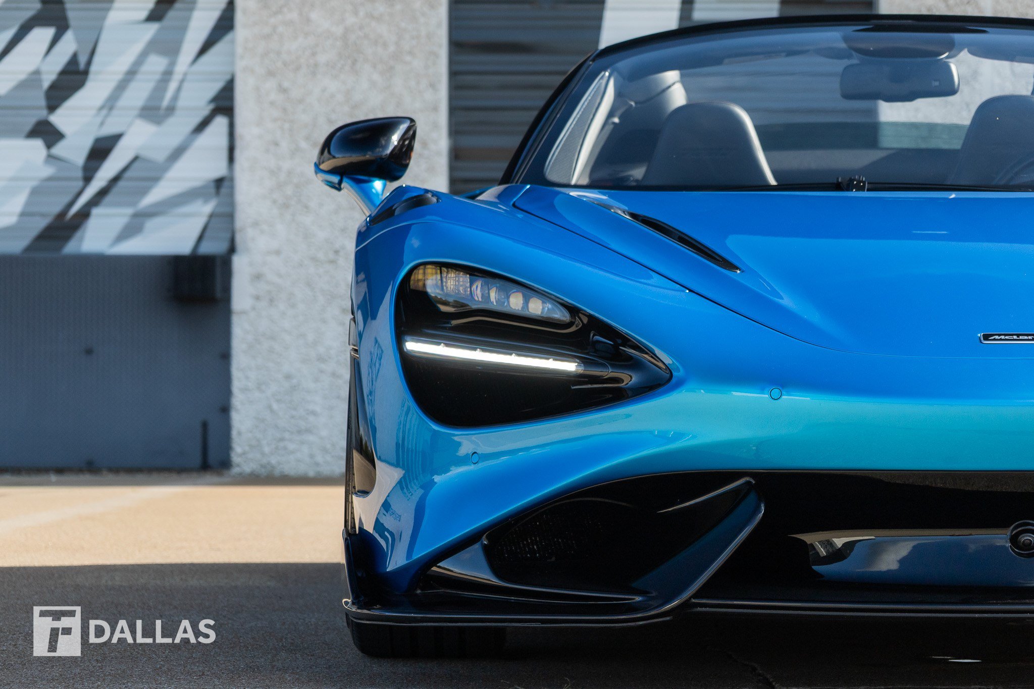 Used 2022 McLaren 765LT RWD image 4