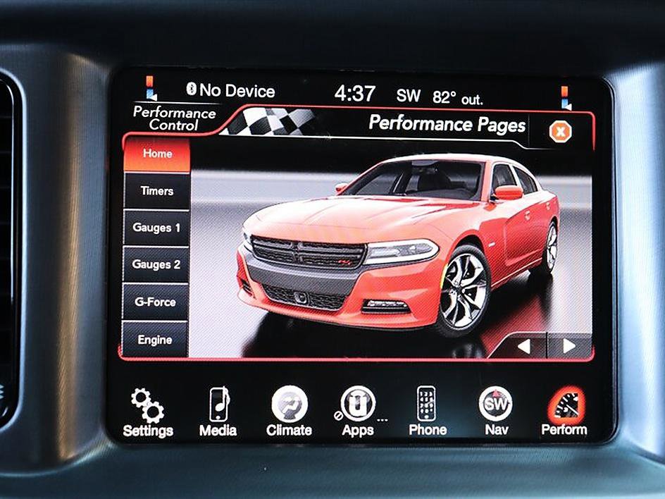 Used 2020 Dodge Charger SXT w/ Blacktop Package RWD image 38