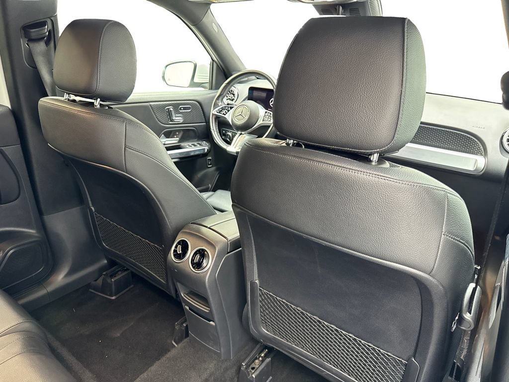 Used 2024 Mercedes-Benz GLB 250 image 39