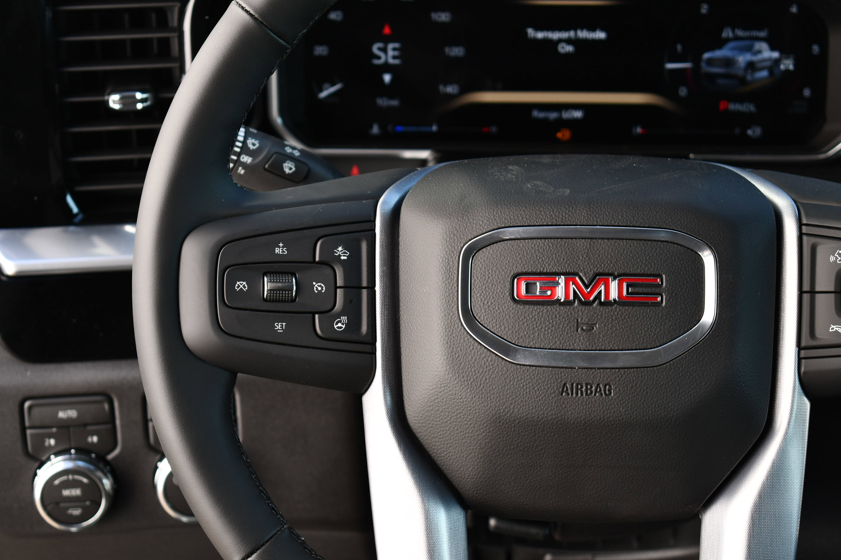 New 2026 GMC Sierra 1500 SLE w/ Preferred Package image 17