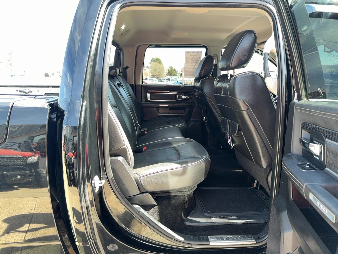 Used 2014 RAM 2500 Limited AWD/4WD image 23