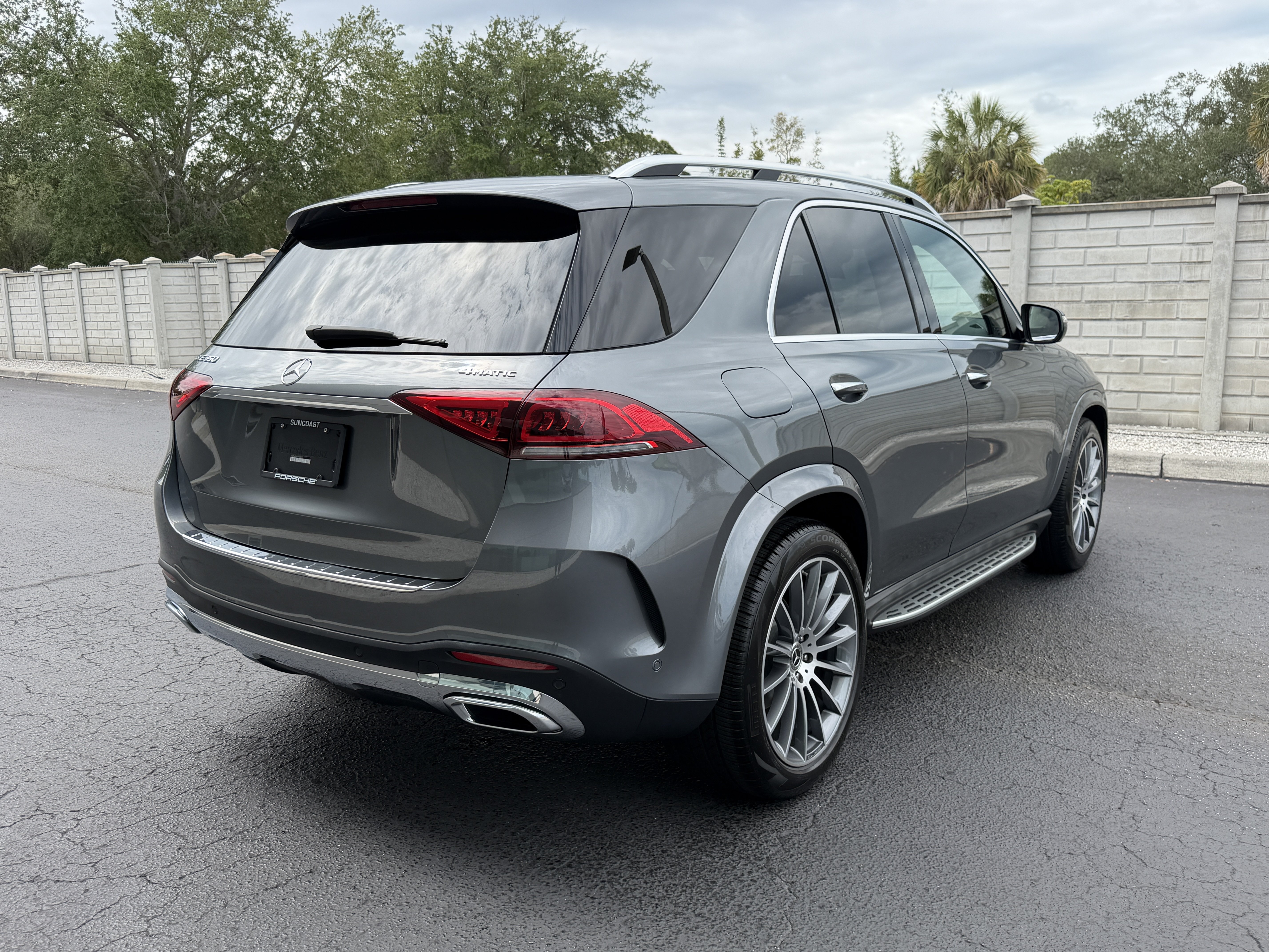Used 2023 Mercedes-Benz GLE 350 4MATIC image 6
