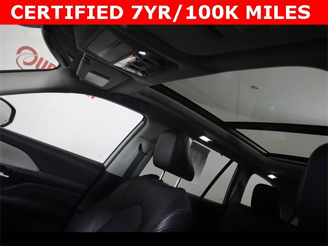 Used 2024 Toyota Grand Highlander Limited image 25