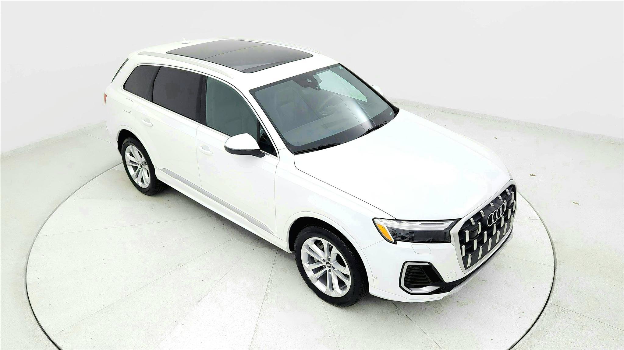 Used 2025 Audi Q7 3.0T Premium Plus AWD/4WD image 19