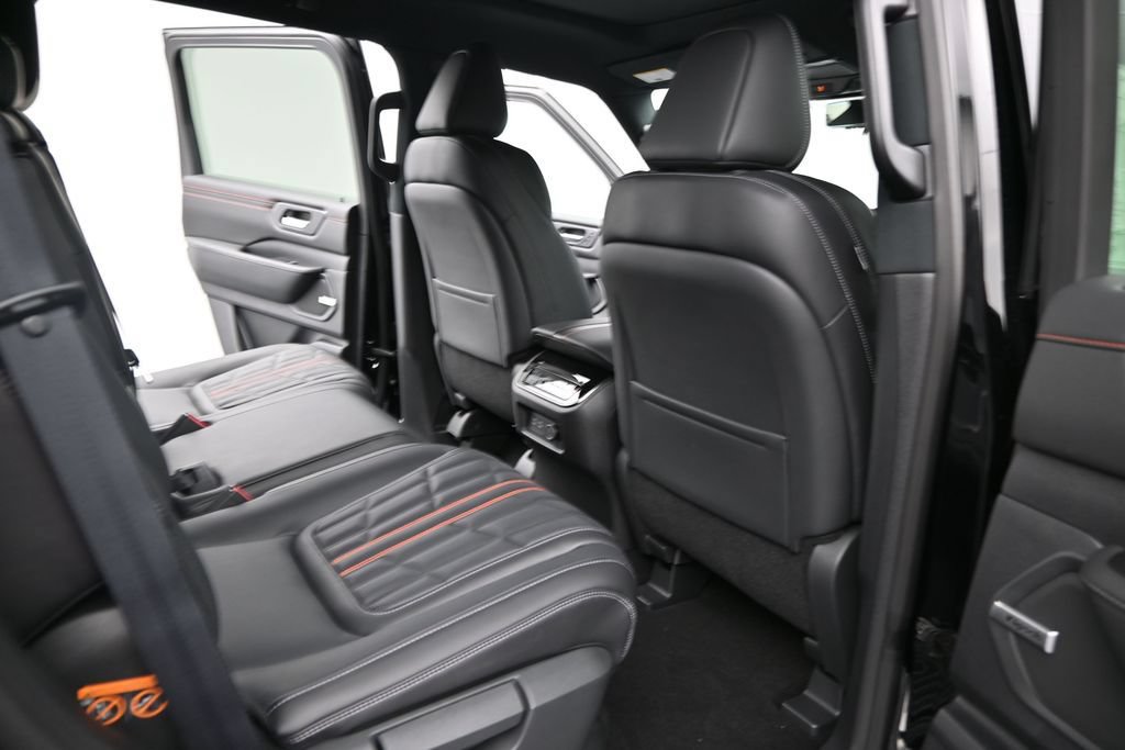 New 2026 Nissan Armada PRO-4X AWD/4WD image 9