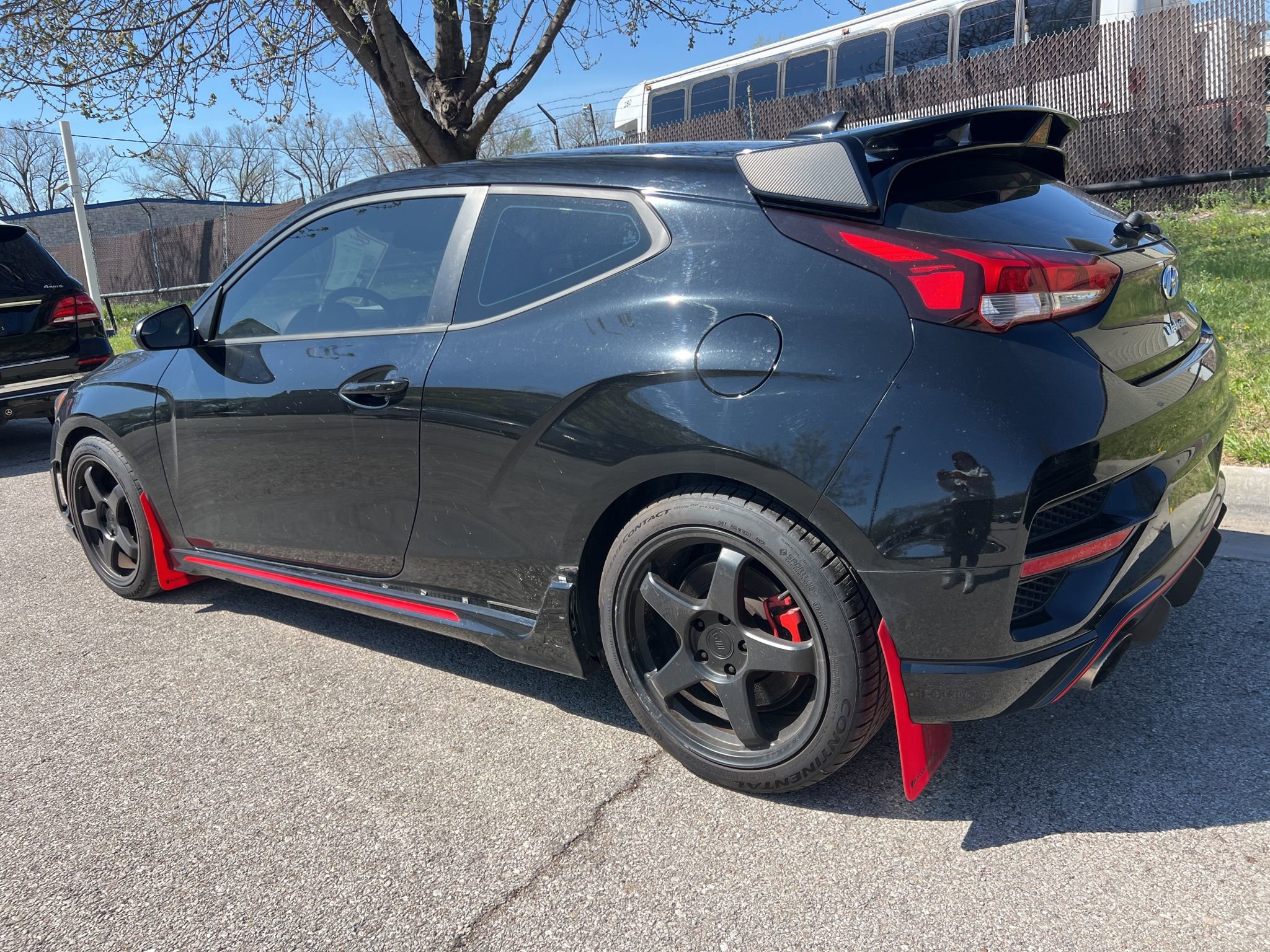 Used 2020 Hyundai Veloster N w/ Performance Package image 7