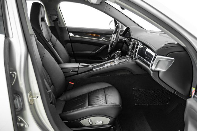 Used 2010 Porsche Panamera S image 31