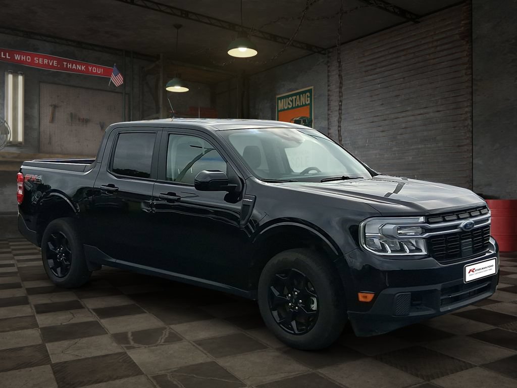 Used 2024 Ford Maverick Lariat w/ FX4 Off-Road Package AWD/4WD image 2
