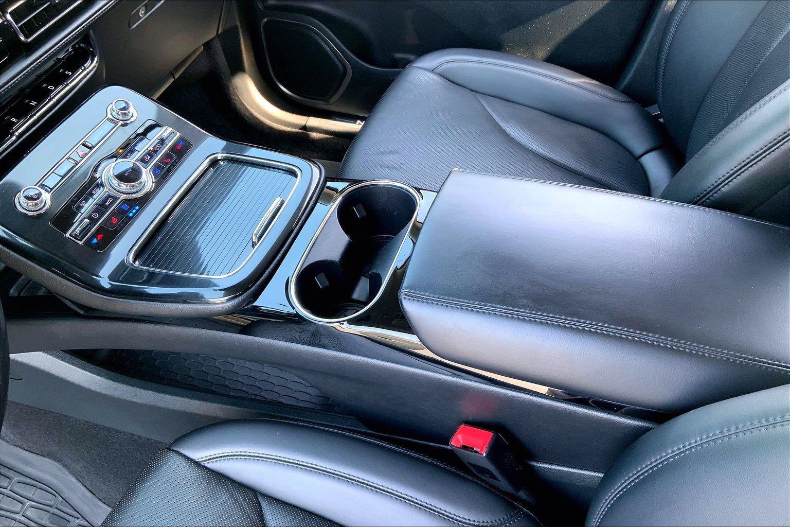 Used 2023 Lincoln Nautilus Reserve AWD/4WD image 15