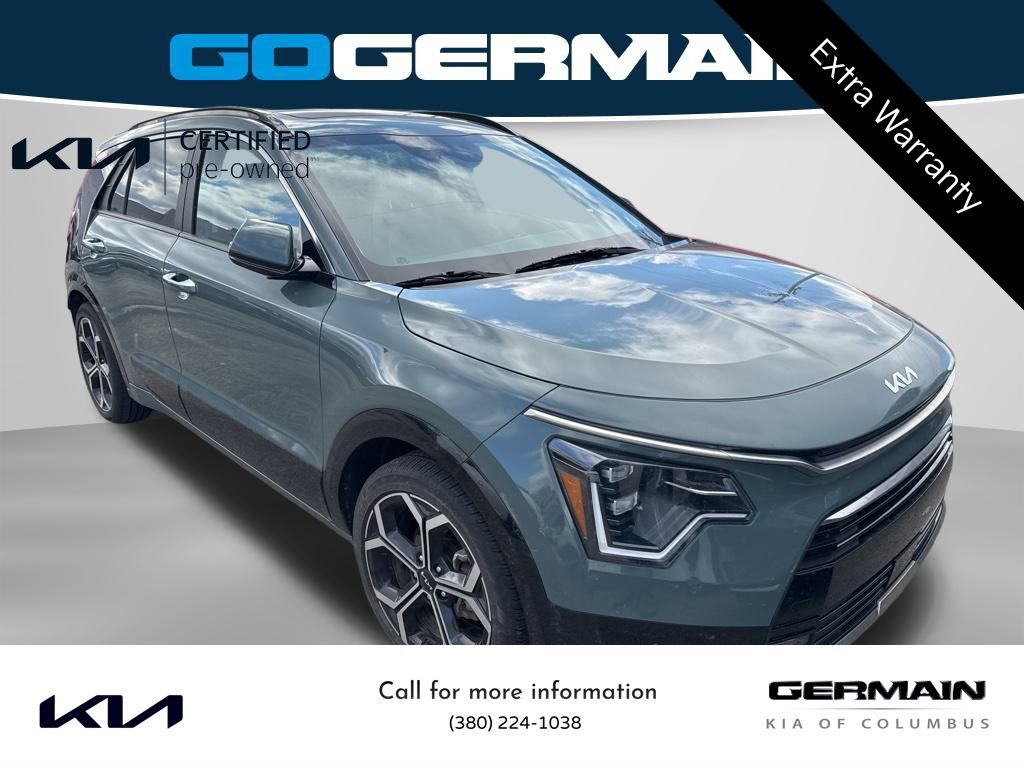 Used 2023 Kia Niro SX Touring image 7