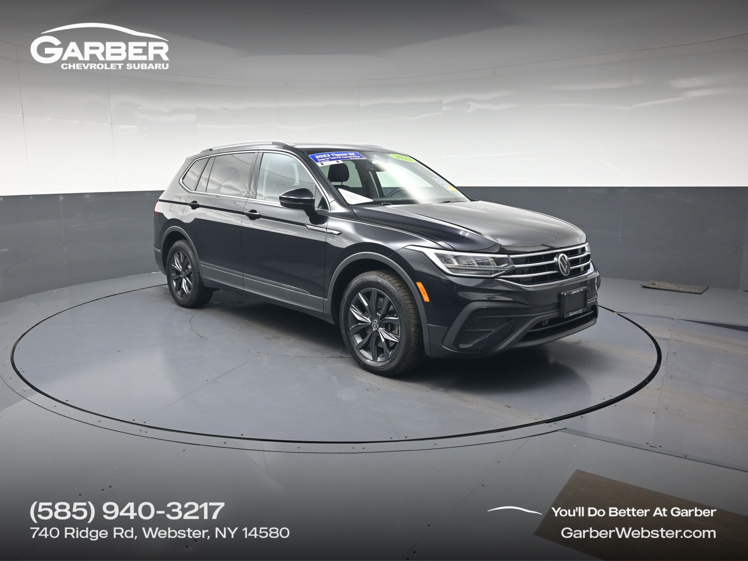 Used 2023 Volkswagen Tiguan SE w/ Panoramic Sunroof Package