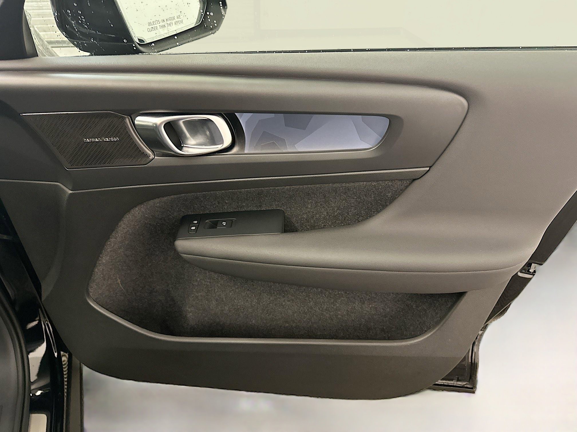 Used 2023 Volvo C40 P8 Recharge Ultimate AWD/4WD image 35
