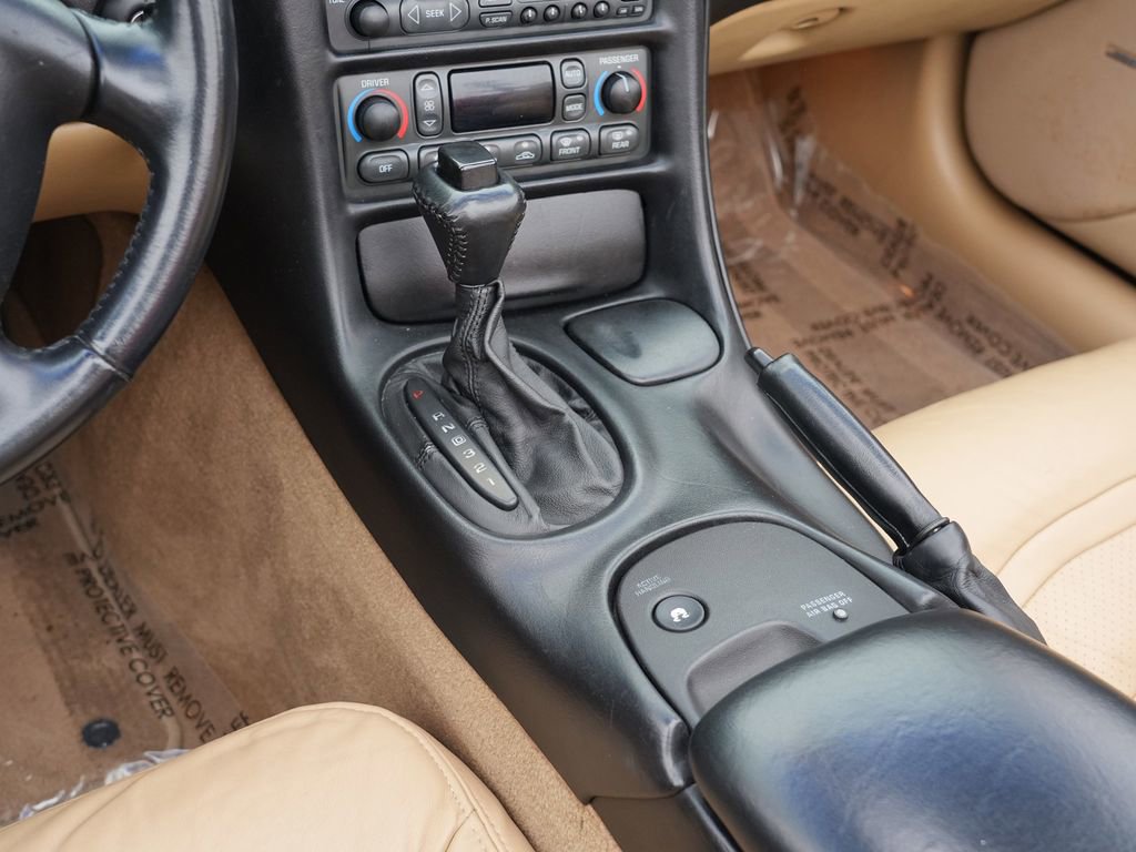 Used 2002 Chevrolet Corvette Convertible w/ Preferred Equipment Group2 image 21