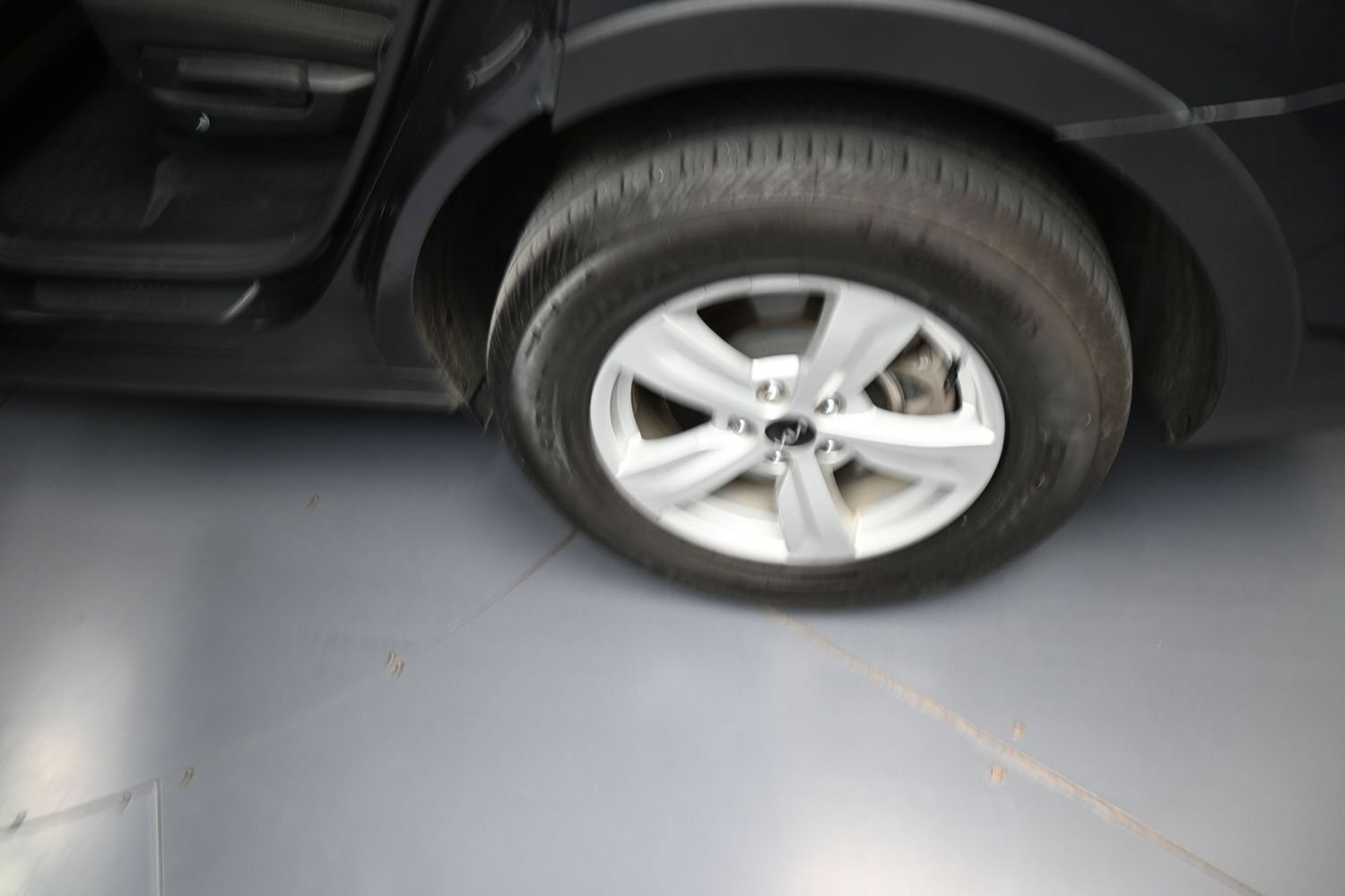 Used 2025 Kia Sorento LX FWD image 18