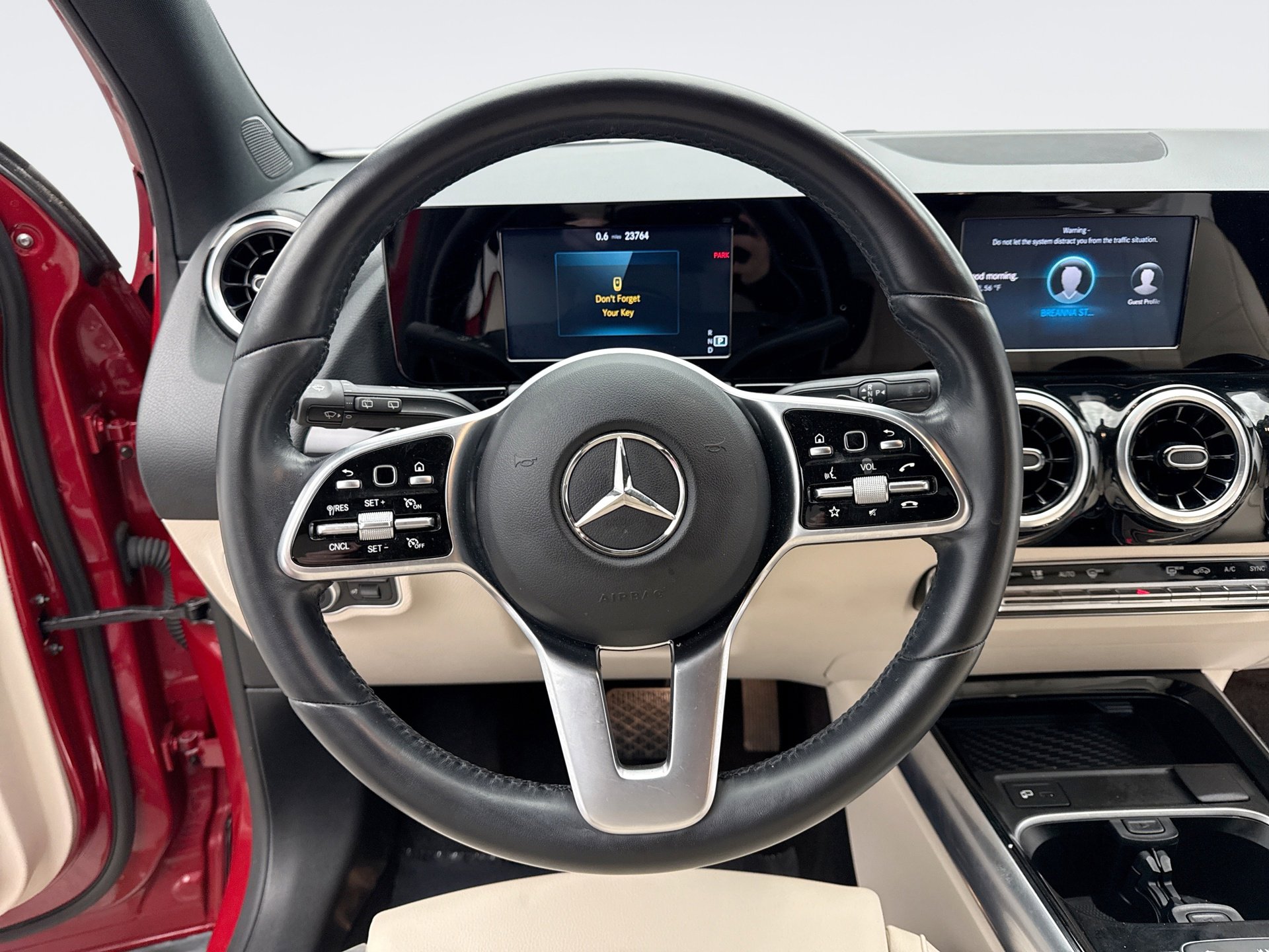 Used 2023 Mercedes-Benz GLA 250 4MATIC image 12