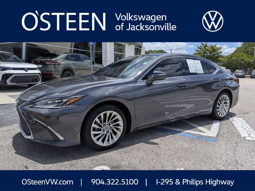 Used 2022 Lexus ES 350 Ultra Luxury w/ Accessory Package 2