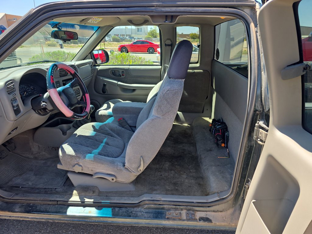 Used 2001 GMC Sonoma SLS w/ Super Spec Pkg 2 image 5